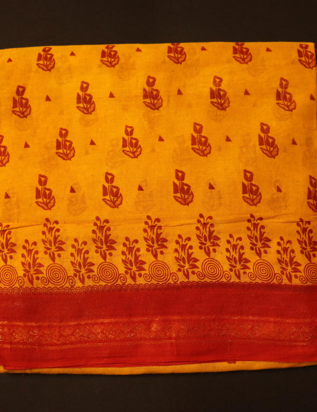 Madurai Batik Print with Contrast Jari Border 9 yards