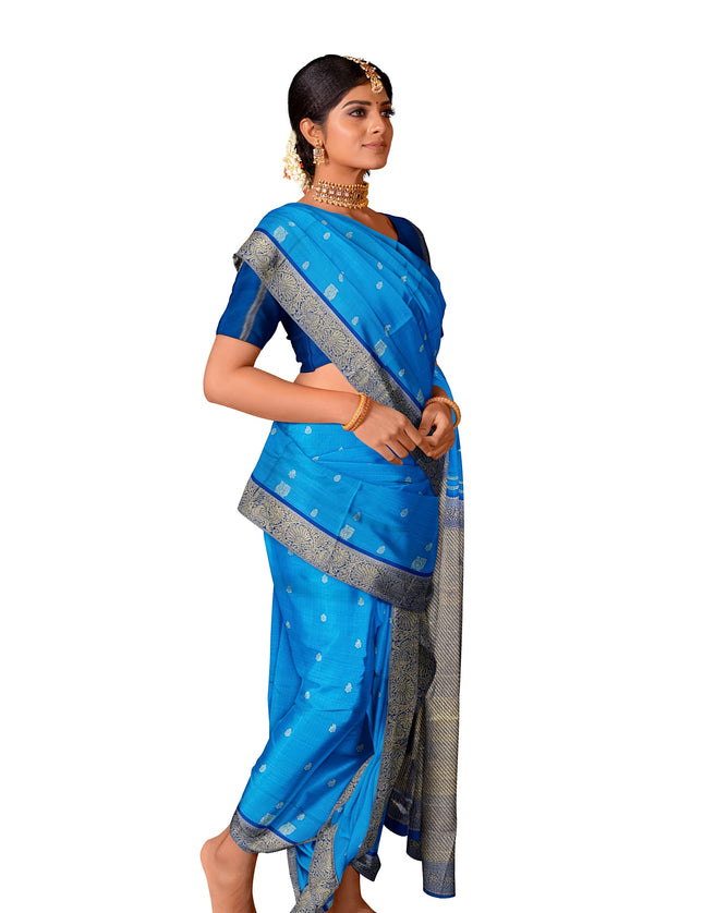 Pure Kanchipuram Silk 9 Yards Madisar Saree - Elegant Small Border & Rich Pallu