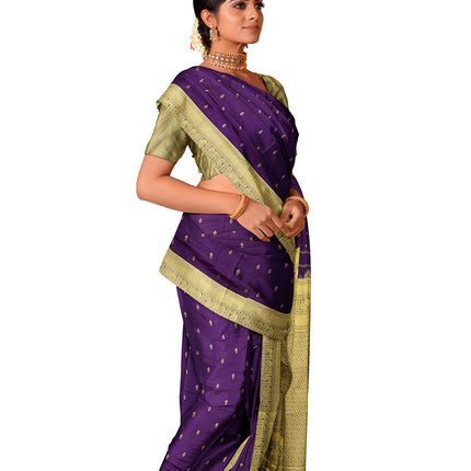 Pure Kanchipuram Silk 9 Yards Madisar Saree - Elegant Small Border & Rich Pallu