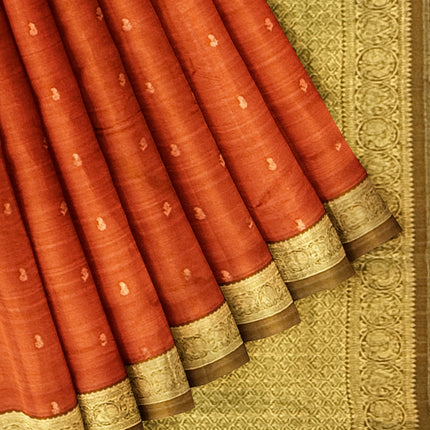 Pure Kanchipuram Silk 9 Yards Madisar Saree - Elegant Small Border & Rich Pallu