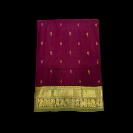 Pure Kanchipuram Silk 9 Yards Madisar Saree - Elegant Small Border & Rich Pallu