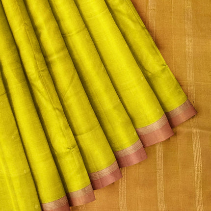 Pure Kanchipuram Silk 9 Yards Madisar Saree - Pottu Butta Design with Small Border
