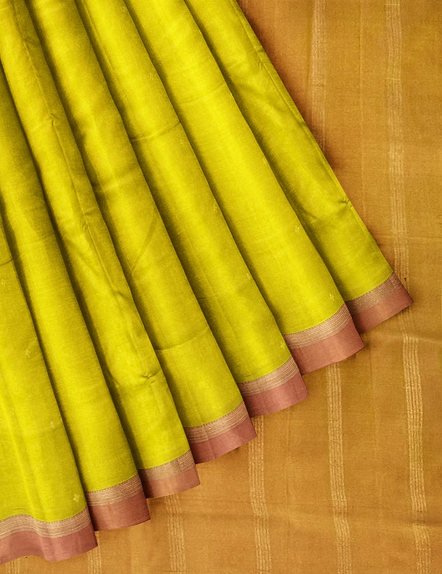 Pure Kanchipuram Silk 9 Yards Madisar Saree - Pottu Butta Design with Small Border