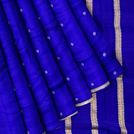 Pure Kanchipuram Silk 9 Yards Madisar Saree - Pottu Butta Design with Small Border