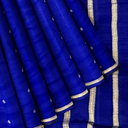 Pure Kanchipuram Silk 9 Yards Madisar Saree - Pottu Butta Design with Small Border