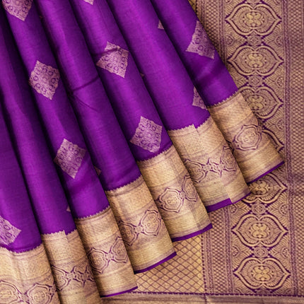 Pure Kanchipuram Silk 9 Yards Madisar Saree - Traditional Big Border & Rich Pallu