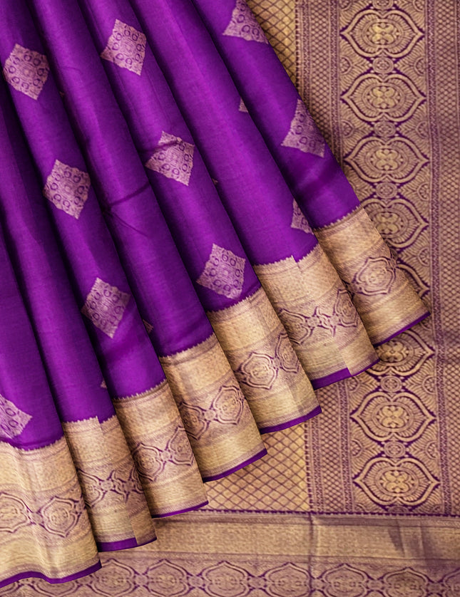Pure Kanchipuram Silk 9 Yards Madisar Saree - Traditional Big Border & Rich Pallu