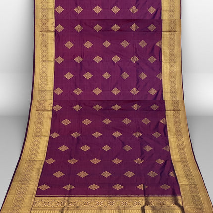 Pure Kanchipuram Silk 9 Yards Madisar Saree - Traditional Big Border & Rich Pallu