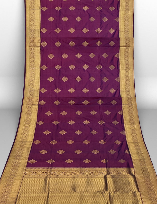Pure Kanchipuram Silk 9 Yards Madisar Saree - Traditional Big Border & Rich Pallu