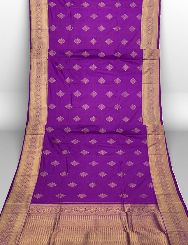 Pure Kanchipuram Silk 9 Yards Madisar Saree - Traditional Big Border & Rich Pallu
